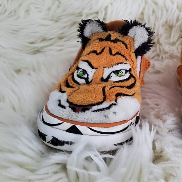 VANS × Project Cat - Picture 1 of 5